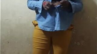 Monabhabhi coconut oil boobs massage - porn video