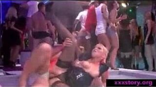Blondie Girl Suck On Party - porn video